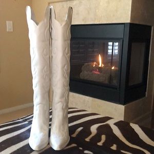 Jeffery Campbell above the knee Boots!